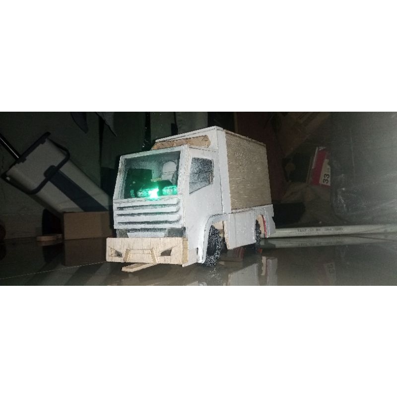 MINIATUR TRUK BOX FULL OLENG+STROBO