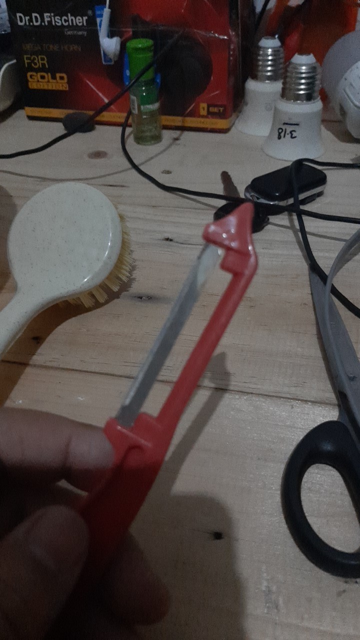 Pengupas Buah / Pisau Pengupas Buah