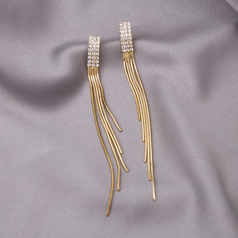 Anting Rumbai Panjang Bahan Zirkonium Warna Emas Gaya Bohemian Korea Untuk Wanita