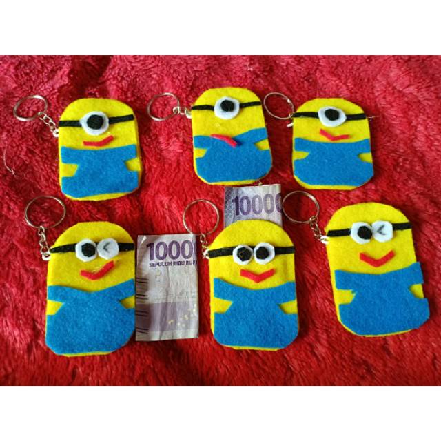 

(50gr) 10 PCS Amplop lebaran gantungan kunci MiNION flanel angpao