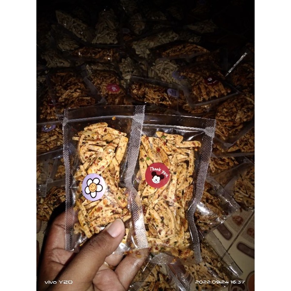 

Basreng Daun Jeruk Best Seller 50gr