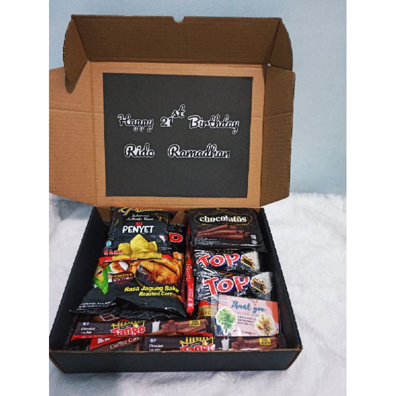 

Snack Box Large Hampers Parcel Biru Merah Hitam Pink Orange Murah Box of Happiness Inside Kado Gift
