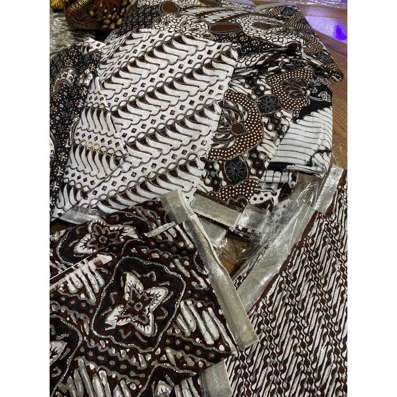 Jarik prodo/kain pengantin/2 bj kain
