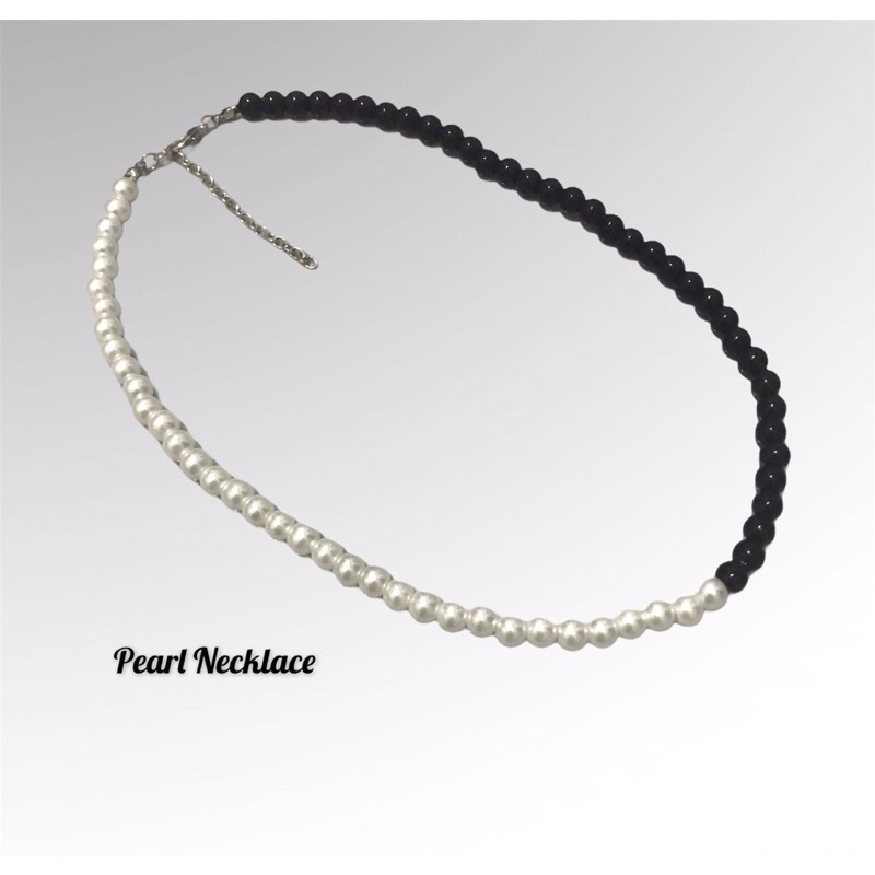 Kalung Mutiara Sintetis 6 mm Pria Wanita Monokrom Style