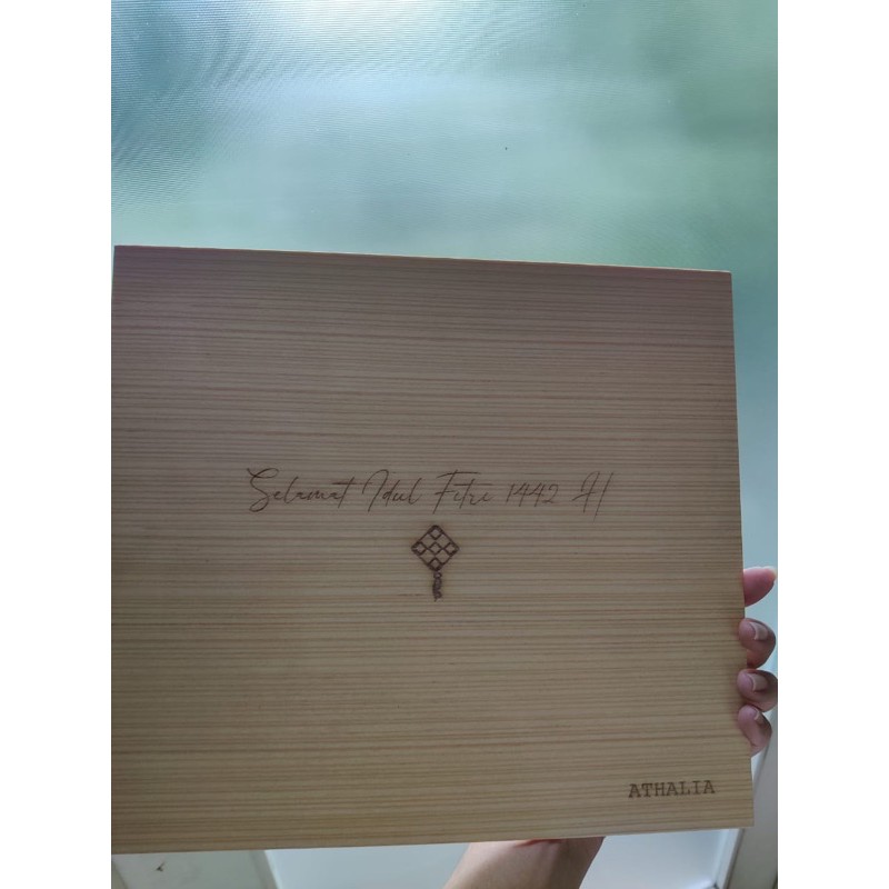 

Kotak parcel Lebaran mewah. Packing suvenir mewah.