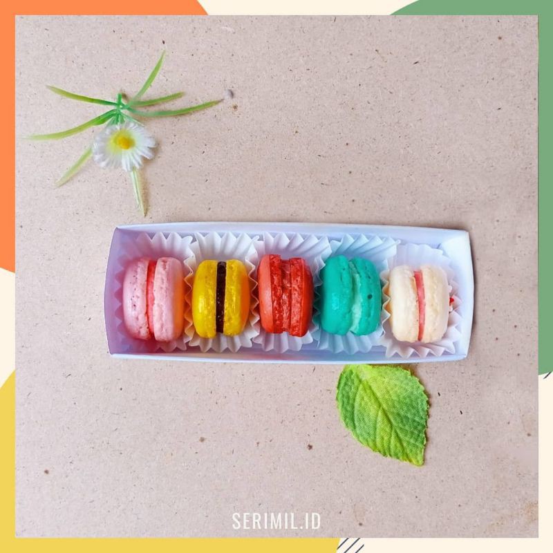 Mini Little Macaron Kue Kering Manis 1 Box isi 5 pcs