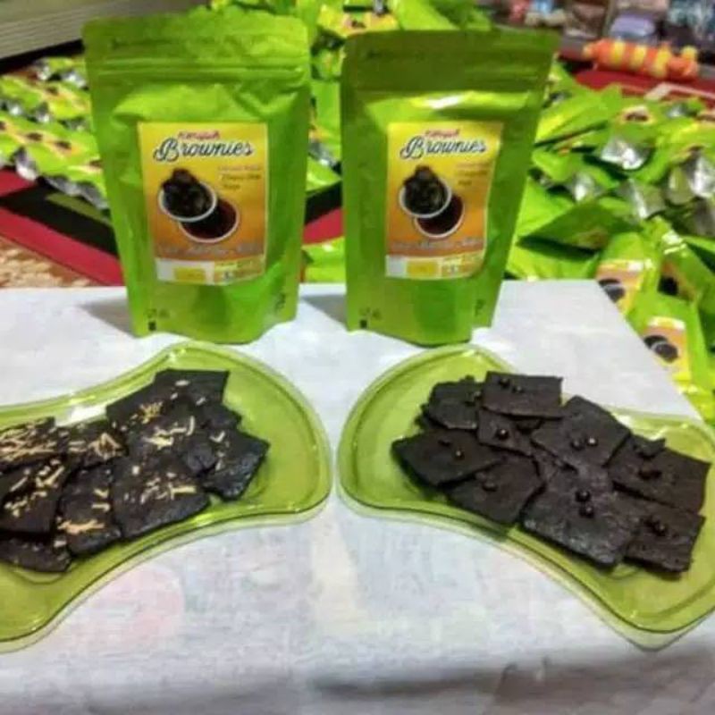 

kripik brownis rasa keju / kue kering / roti kering / makanan ringan/ jajanan /browker 60grm