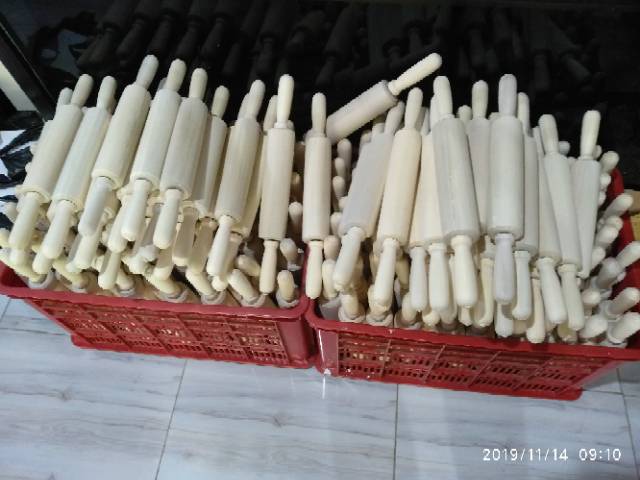 Rolling Pin Kayu MUTER / Roller Penggiling / Penggilas Adonan kue bahan kayu / Rolling Pin Adonan Kue (pegangan muter)