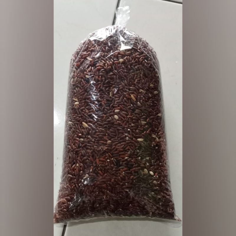 Beras Merah kemasan 1kg untuk pakan ayam