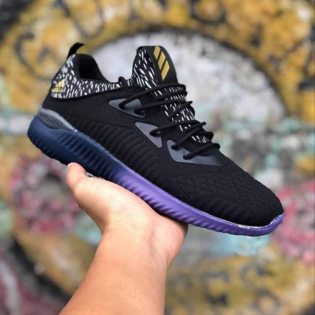 Adidas alphabounce