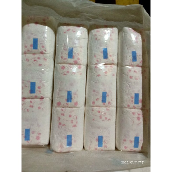 Pembalut Softex Hellokity 29 Cm Isi 75 Pcs Sayap / Softex Hellokity Murah