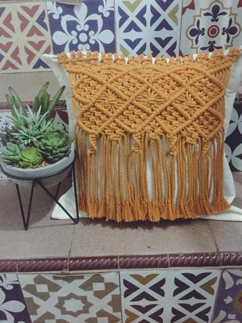 Sarung Bantal Kursi Polos