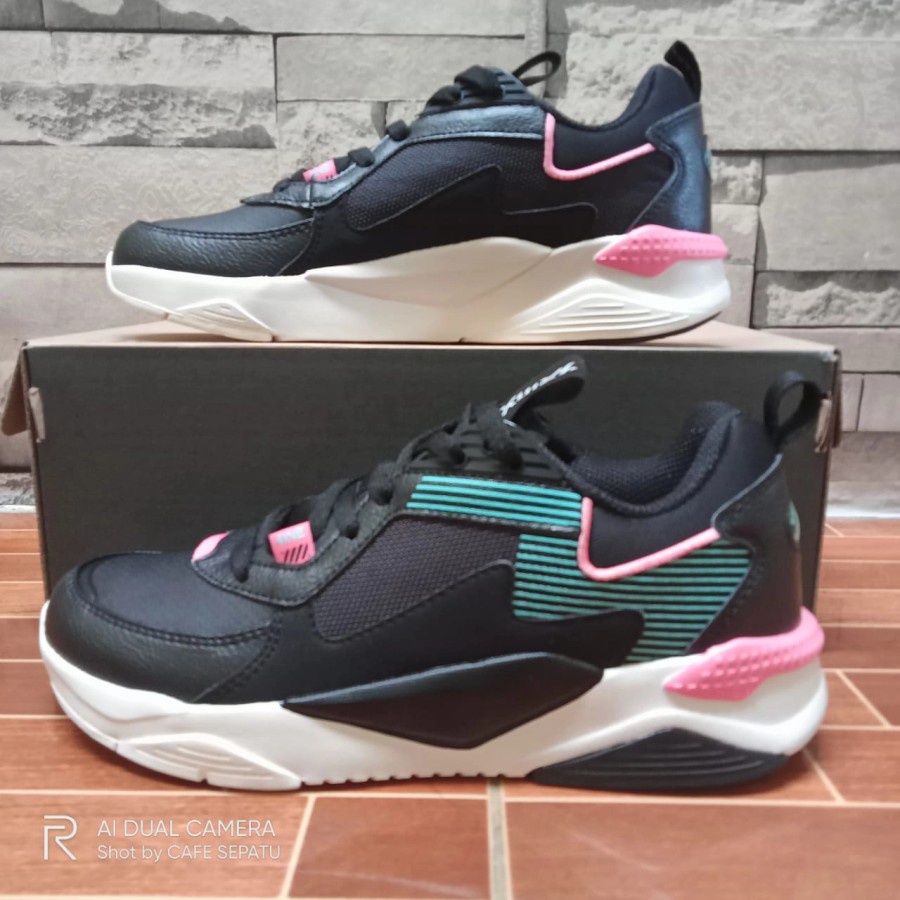 BAYAR DI TEMPAT  SEPATU SENAM WANITA 361 DEGREES W581932230-5I HITAM ORIGINAL 100% UNTUK OLAHRAGA LA