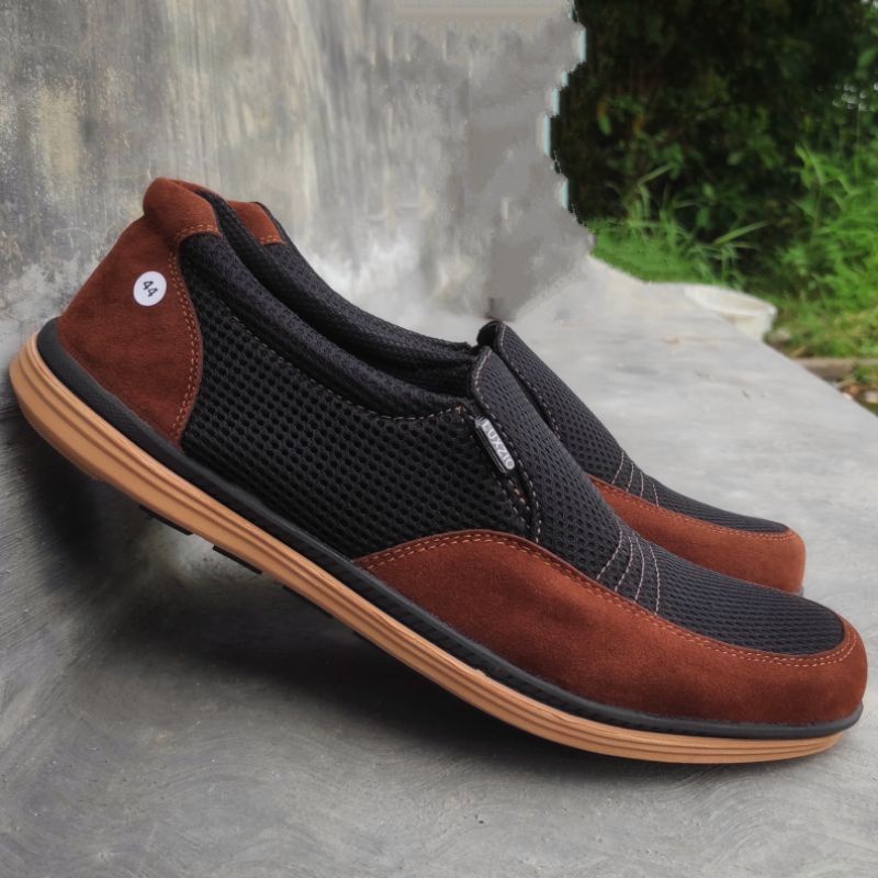 Sepatu Pria Kulit Slip On Sintetis Premium Kasual Cowok Sol Karet Sidney Suede Imitasi Premium