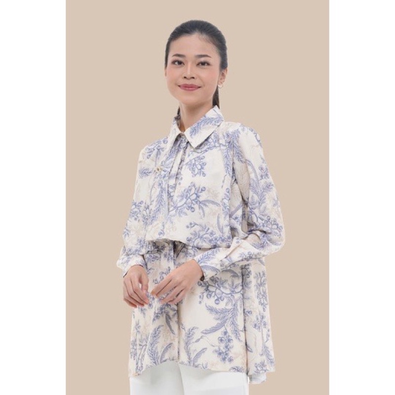 Ruby Shirt classic blue wearing klamby size S bundling Shanka tunik Geulis nagita slavina size S