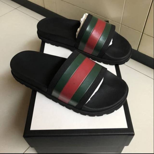 gucci pursuit trek slides