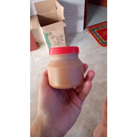 

petis asli madura. Enak. Cup/Plastik