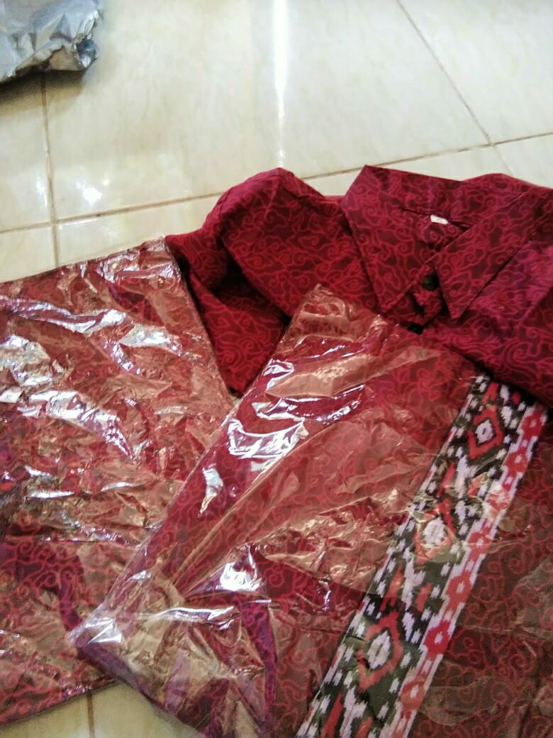Aska Couple, Batik Couple Keluarga|| Sarimbit Keluarga Motif Mega Mendung Merah Terbaru