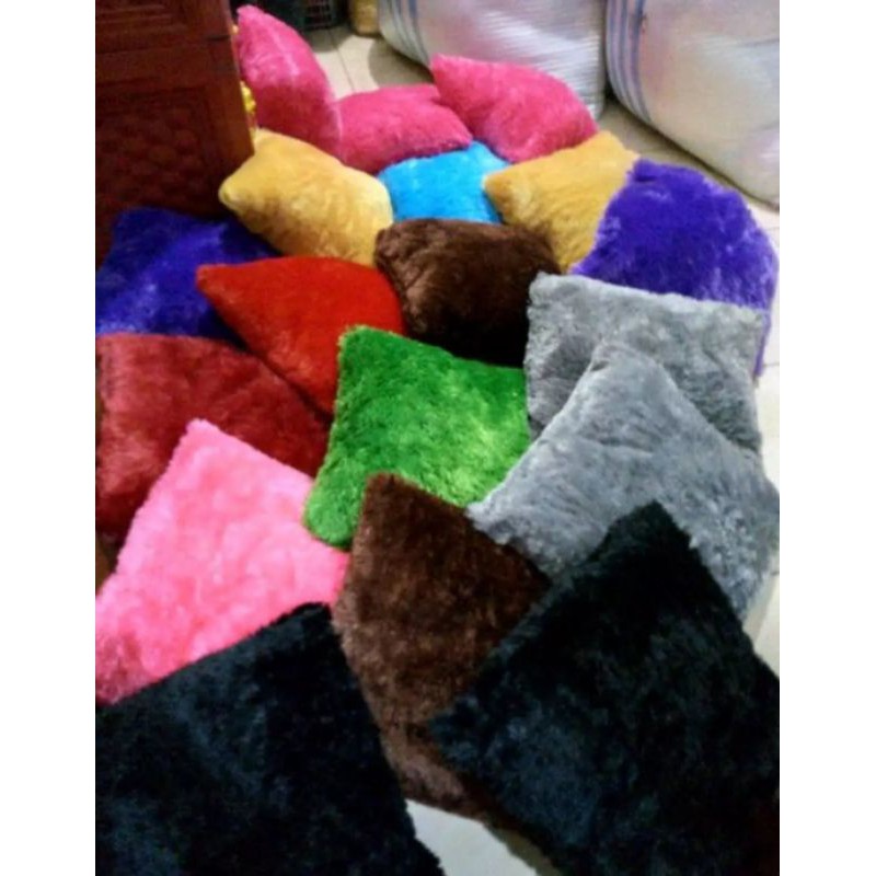 Bantal sofa bulu RASFUR 35*