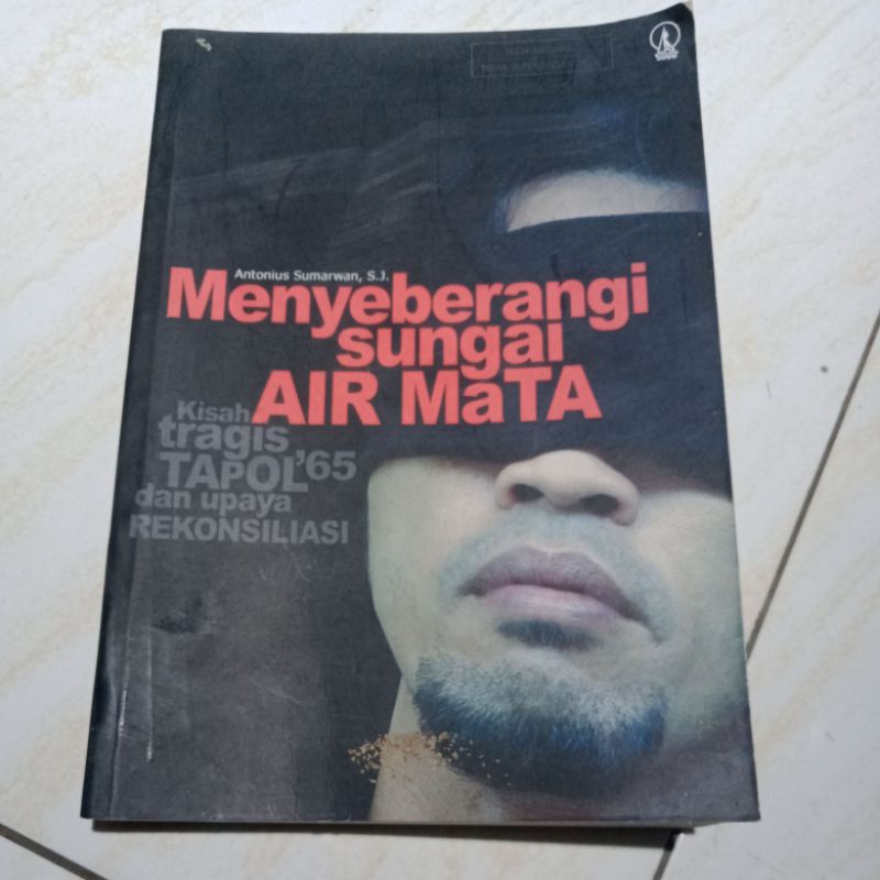 Menyeberangi sungai AIR MATA