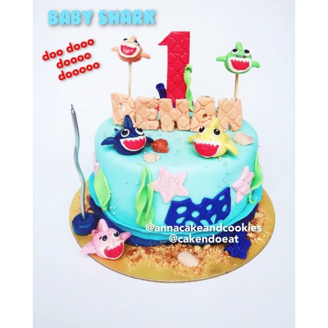 

kue ultah anak banyak shark cake banyak shark