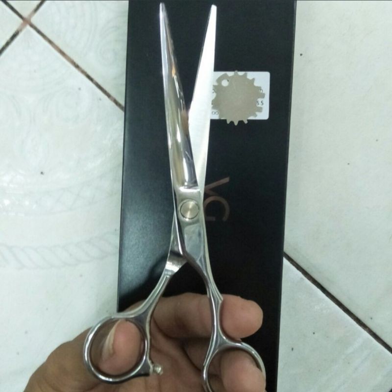 Gunting Potong Rambut VG ukuran 6,5