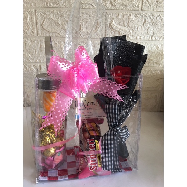 

Hampers Bunga/ Hampers Cokelat/ Hampers Transparan/ Hampers tas murah