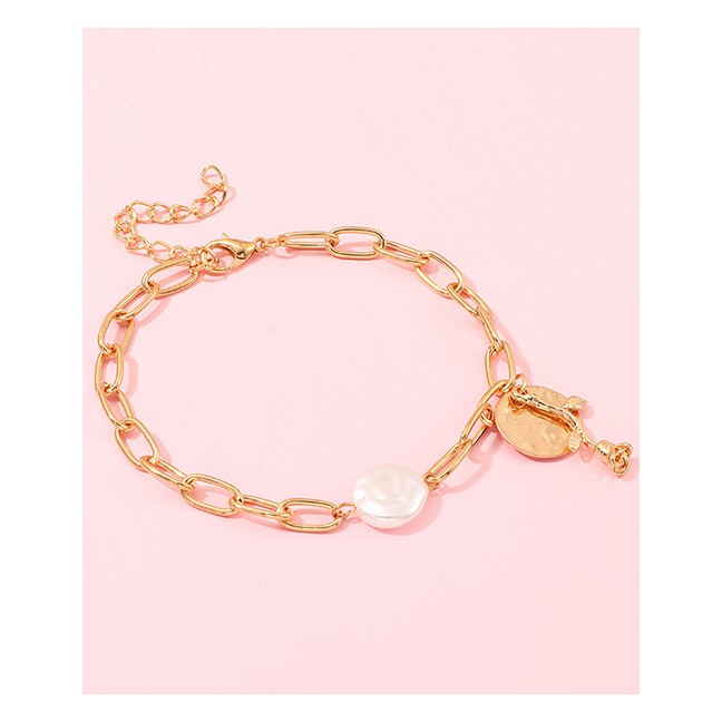 LRC Gelang Tangan Fashion Gold Alloy Disc Rose Natural Pearl Bracelet D22945