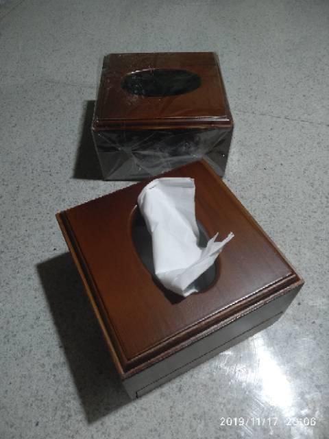 Kotak Tisu Kayu / Walnut Tissue Box 14 x 14 x 8 / Tissue Box Kayu