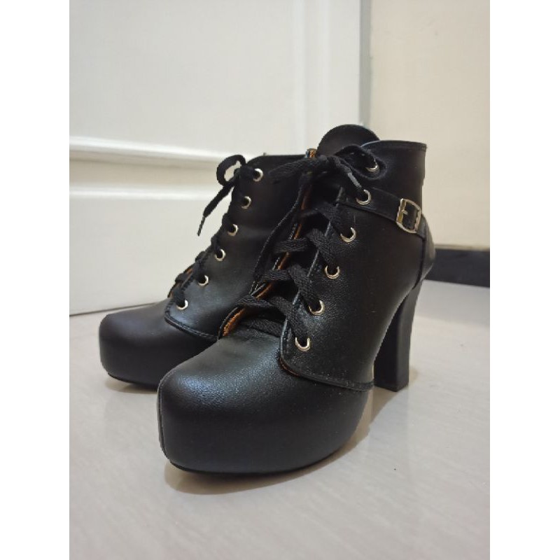 ANKLE BOOTS HAK TINGGI
