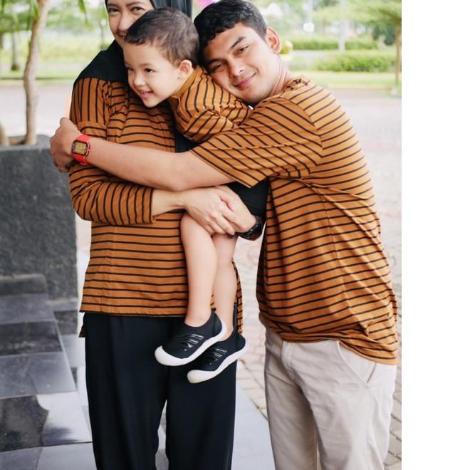 ◄ Family stripe series / baju couple keluarga / kaos couple / kaos busui ●