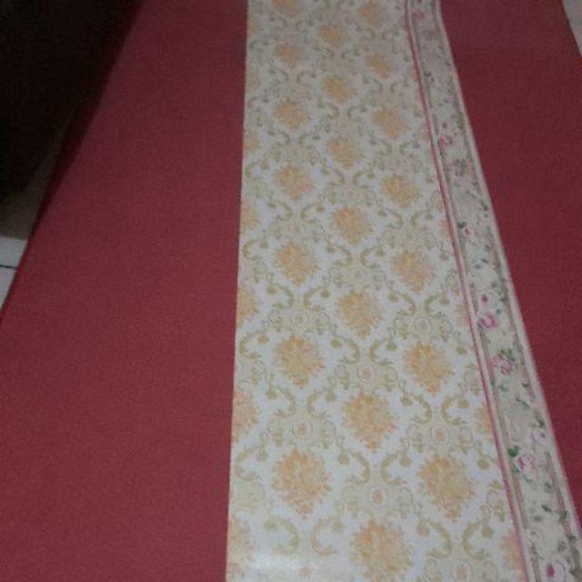 Wallpaper Dinding Stiker Yellow Batik 45cm X 10m