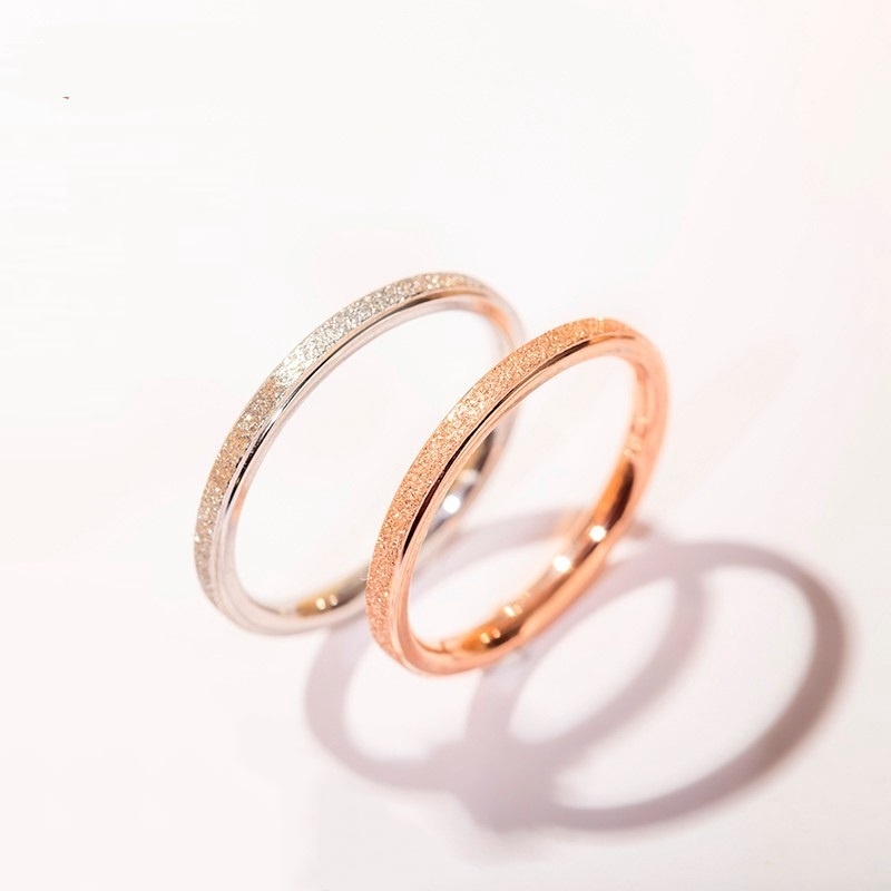 Cincin Pasangan Titanium 18k Emas Klasik Buram Anti Karat  Korea Fashion Aksesoris untuk Wanita /Pria