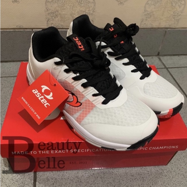 (BNIB) Astec Firecrest women’s badminton shoes
