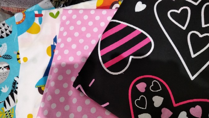 Heart Beat - Kain Sprei Katun Lokal Meteran Star Deluxe