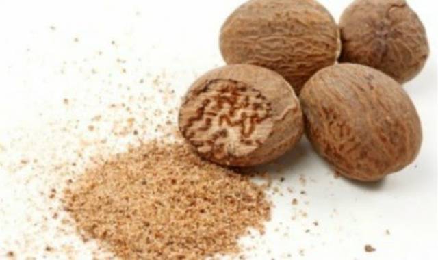 Biji Pala | Nutmeg Rempah Asli Bumbu Dapur Organik Bunga Pala | 1 Pcs