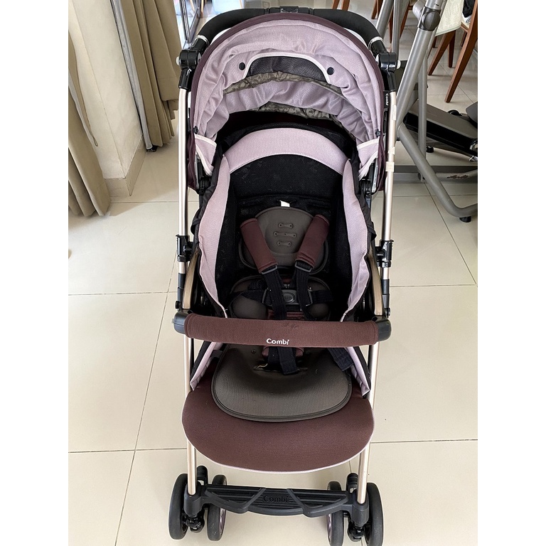 Combi Miracle Turn Premier Stroller