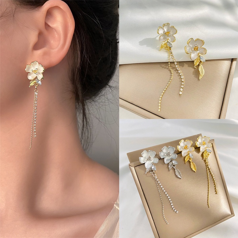 Anting Asimetris Bentuk Bunga Camellia Geometris Untuk Wanita