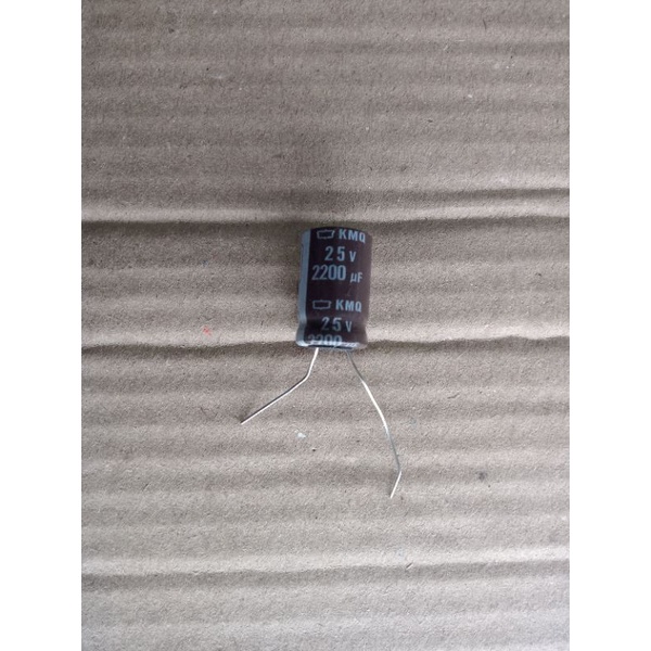 25 Pezzi Condensatori Elettrolitici Rubycon CEW, 33uF 50V, Radiali, Diametro 6.3mm, Nuovi