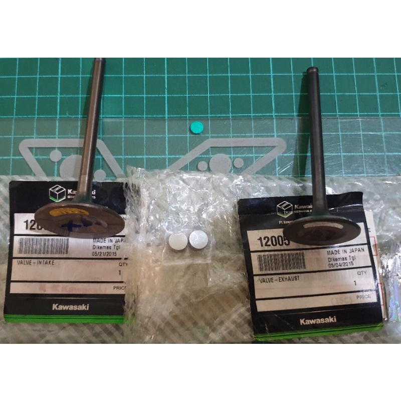 X69 - Valve intake 35 mm exhaust 30 mm klep 35/30 batang 5.5 mm original baru stok toko lama KAWASAK