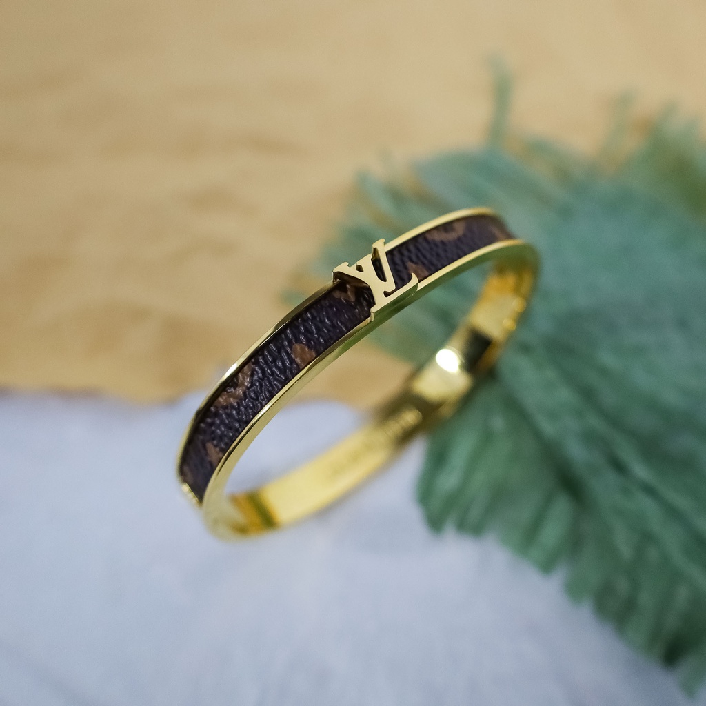 Gelang bangle titanium kualitas import korea anti karat - ercassia