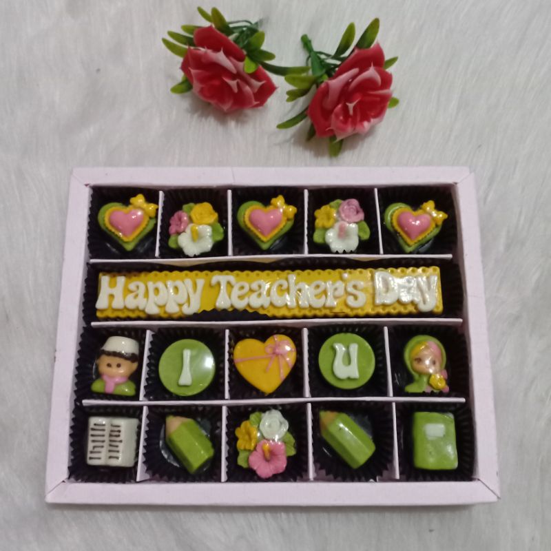 

Hadiah Hari Guru ' Coklat Happy Teachers Day' | sekat 20