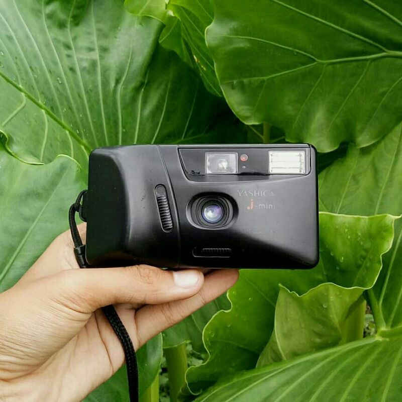 KAMERA ANALOG YASHICA J-MINI