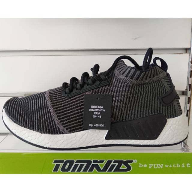 Sepatu Tomkins Men, Size 39-45