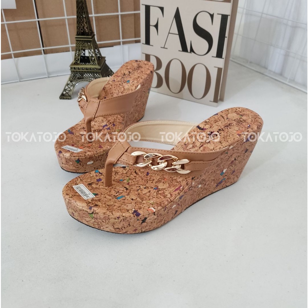 SANDAL WEDGES JEPIT AKSESORISRANTAI CANTIK ELEGAN TERBARU KEKINIAN KDM024