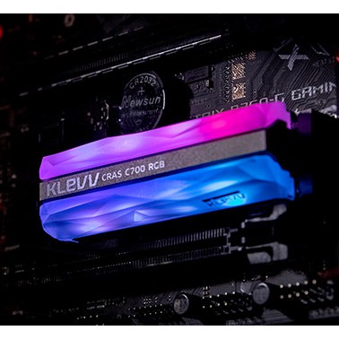 SSD M.2 NVMe KLEVV CRAS C700 RGB 960GB