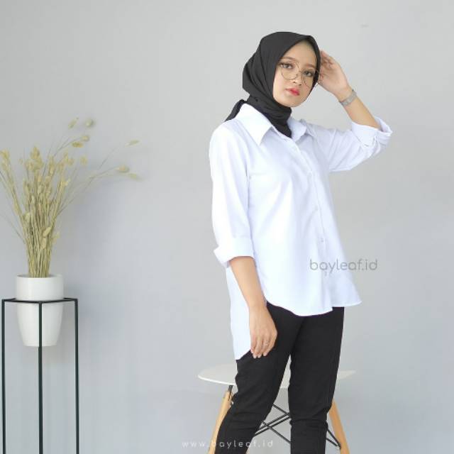 Kemeja lea By bayleaf