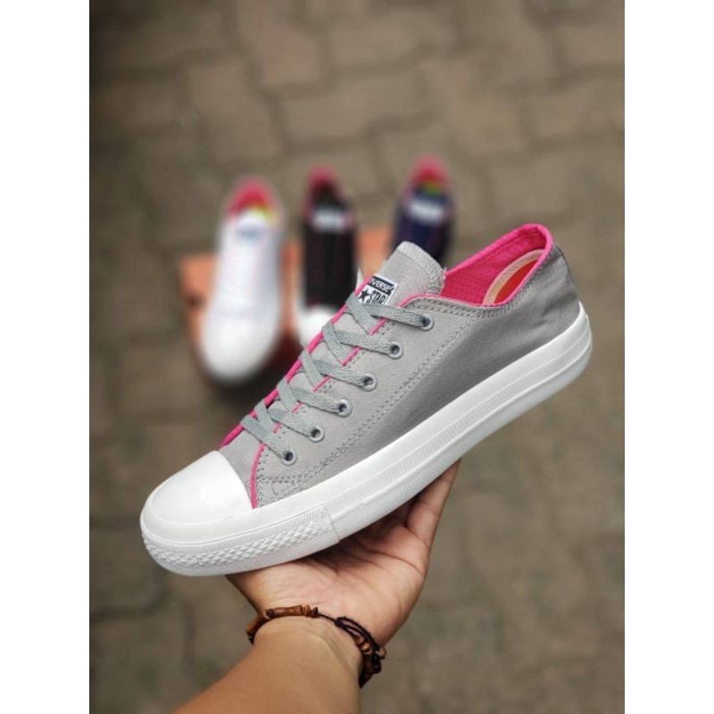 Sepatu Converse Wanita Abu Pink. Premium Grade Ori. Free Kaos Kaki. Size 36-40