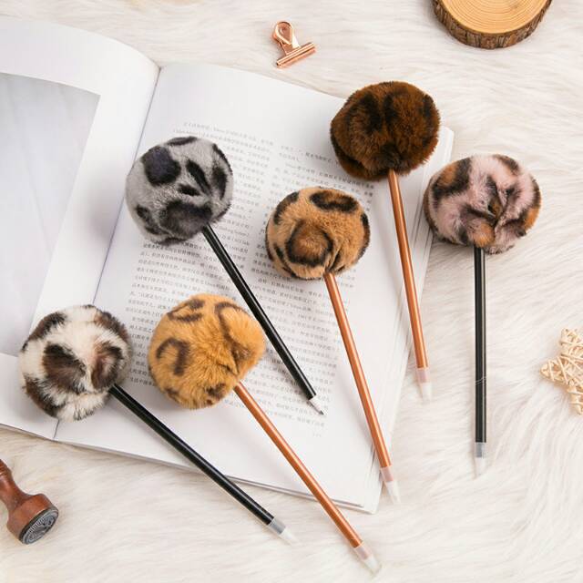 

Bunny Tail Ballpoint Pen_pulpen lucu