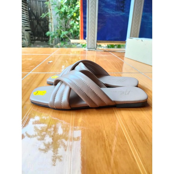 sandal santai wanita sendal teplek